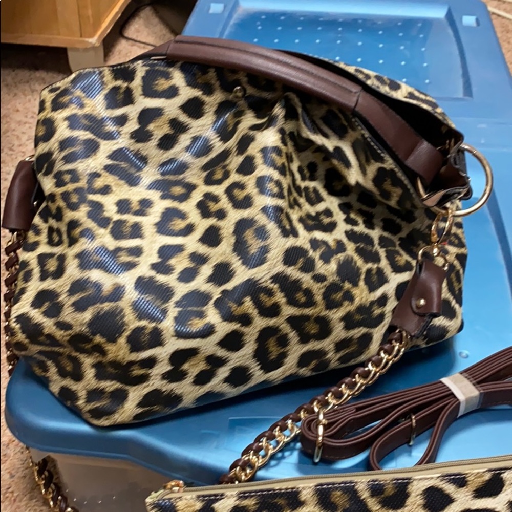 Purse - Picture 2 of 12